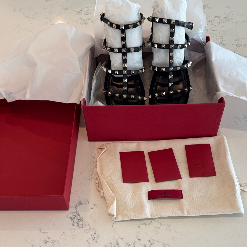 Valentino Black Pyramid-Stud Wedge Sandals 40 - Picture 9 of 9